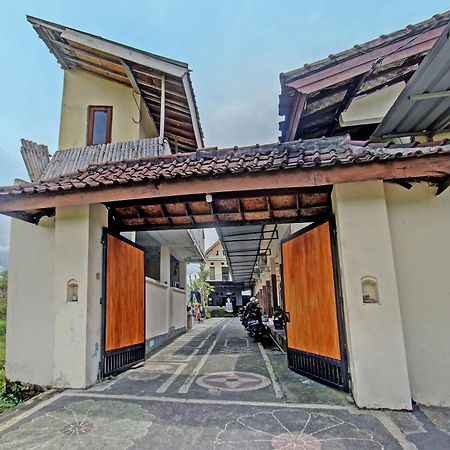 Spot On 91981 Diwi Homestay Tjakranegara Exterior foto