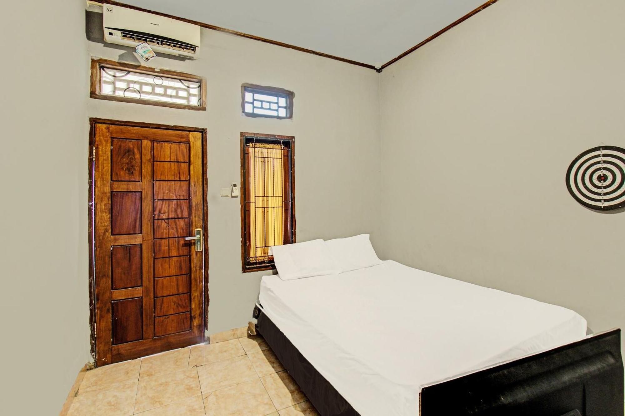Spot On 91981 Diwi Homestay Tjakranegara Exterior foto