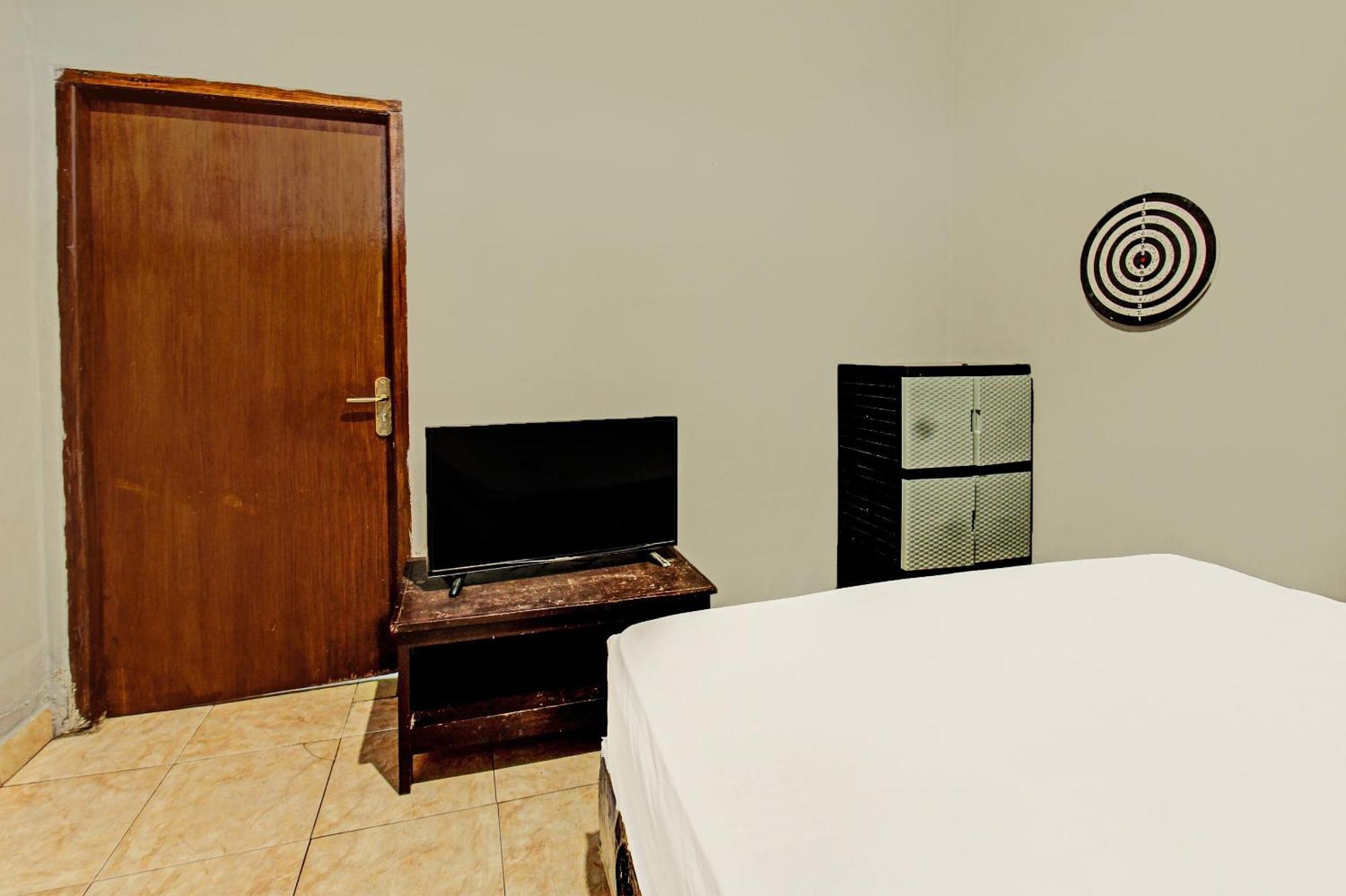 Spot On 91981 Diwi Homestay Tjakranegara Exterior foto