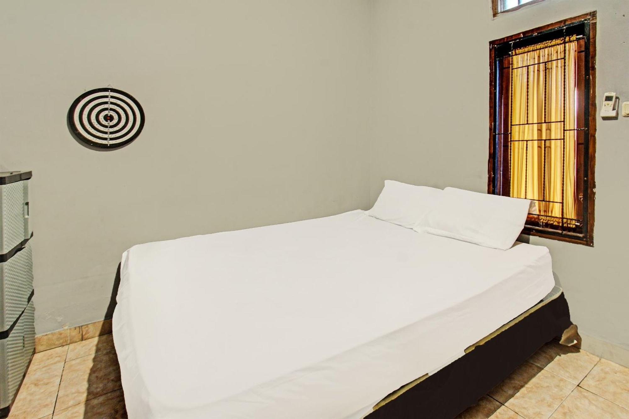 Spot On 91981 Diwi Homestay Tjakranegara Exterior foto