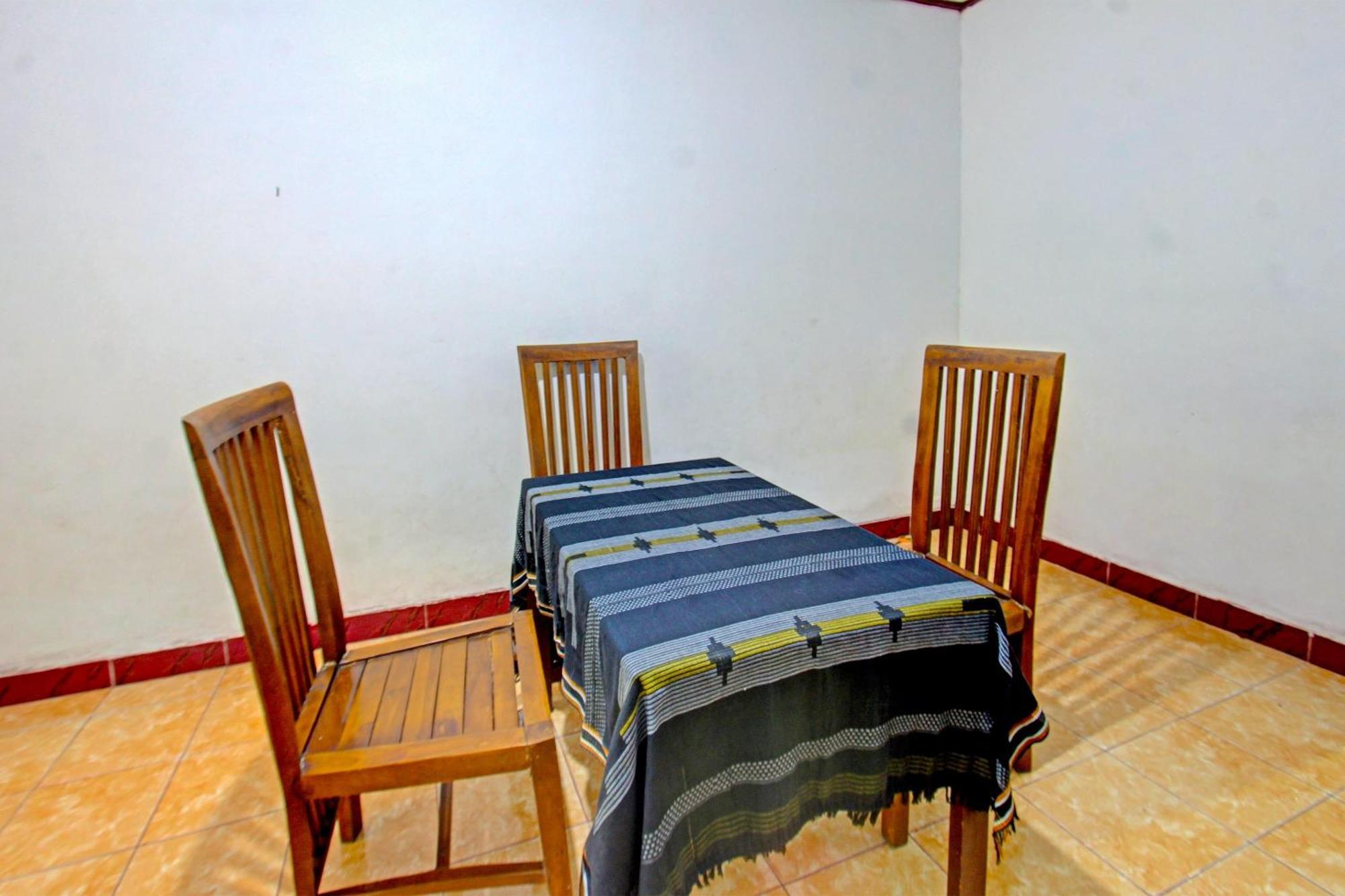 Spot On 91981 Diwi Homestay Tjakranegara Exterior foto