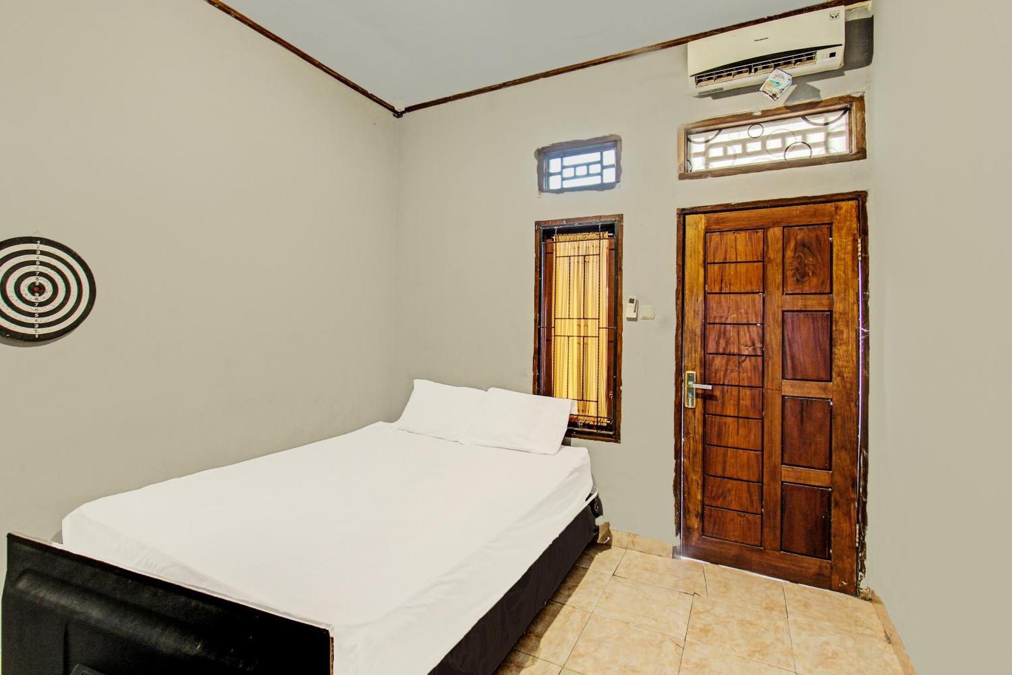 Spot On 91981 Diwi Homestay Tjakranegara Exterior foto