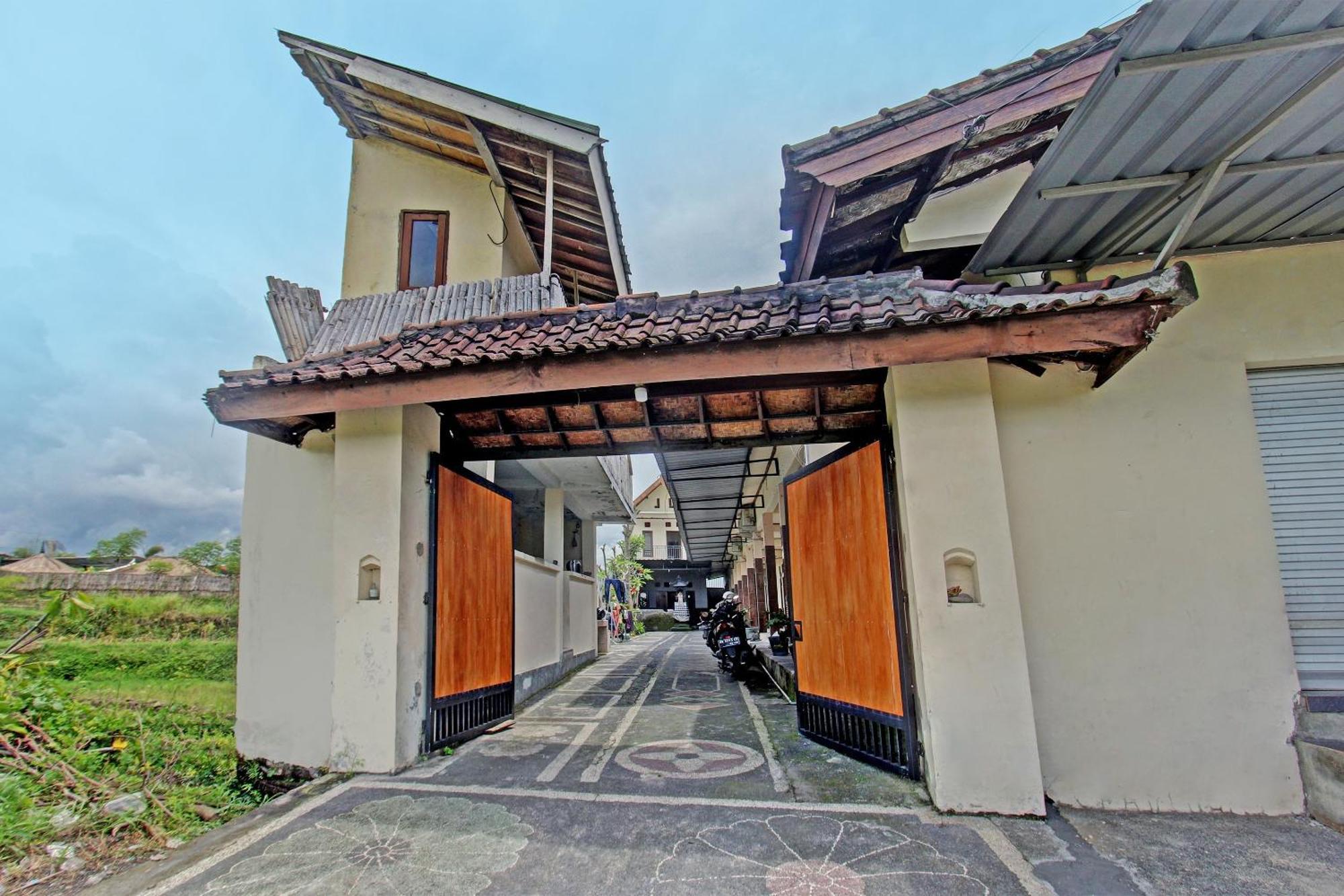 Spot On 91981 Diwi Homestay Tjakranegara Exterior foto