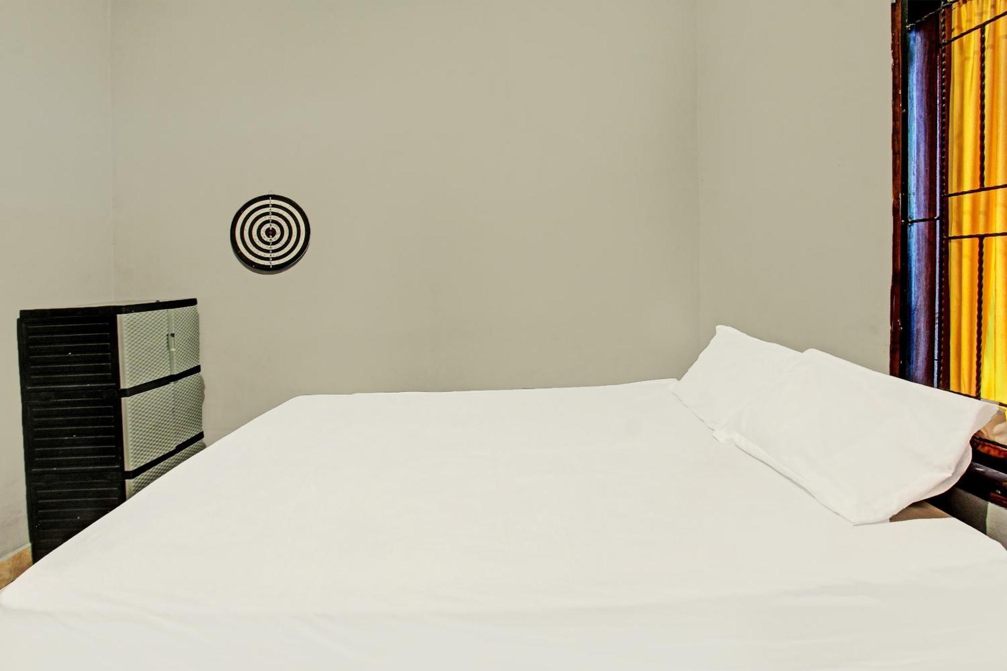 Spot On 91981 Diwi Homestay Tjakranegara Exterior foto